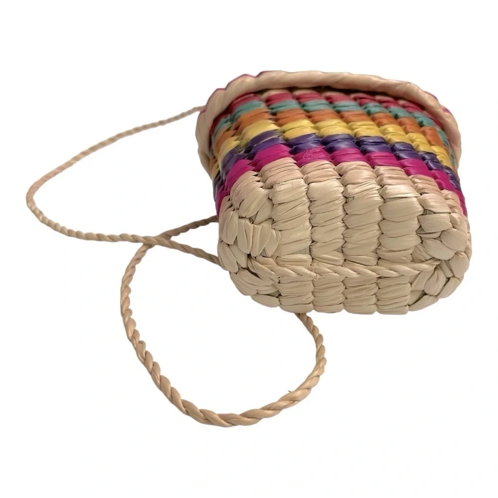Vintage Woven Basket Shoulder Bag Crossbody Attached Lid